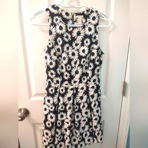 Forever 21 Sleeveless Dress With Daisies Size Small